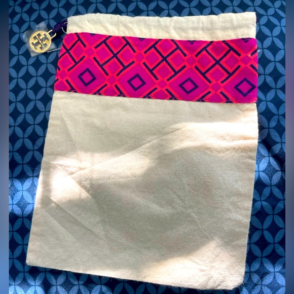 Tory Burch Accessories - Tory Burch Dust Bag 🔥
